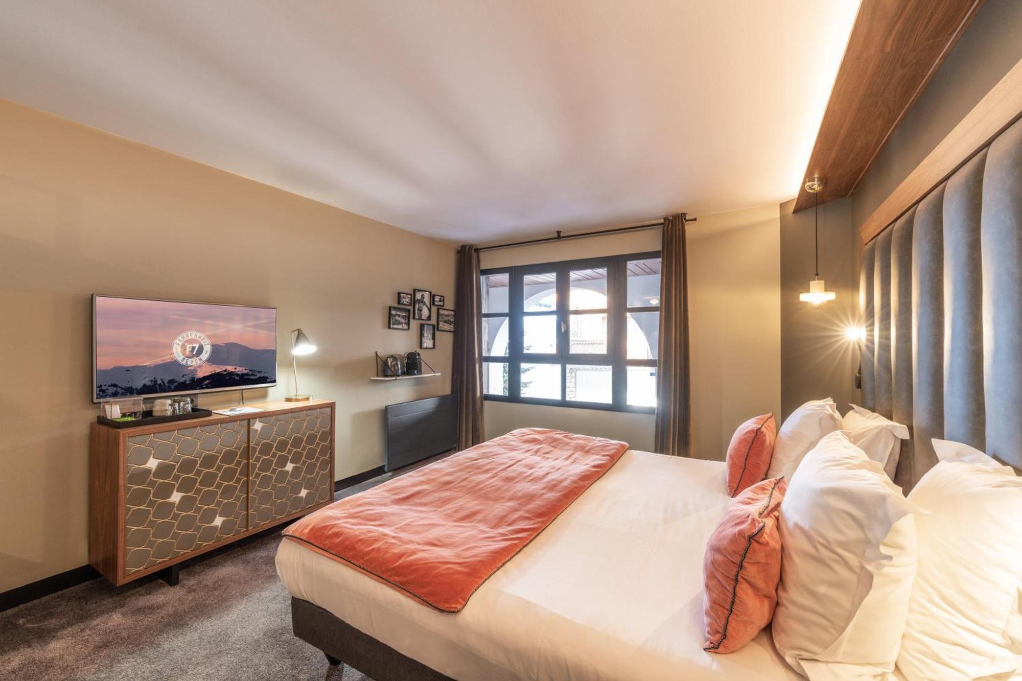 Fahrenheit Seven Courchevel Hotel Luaran gambar
